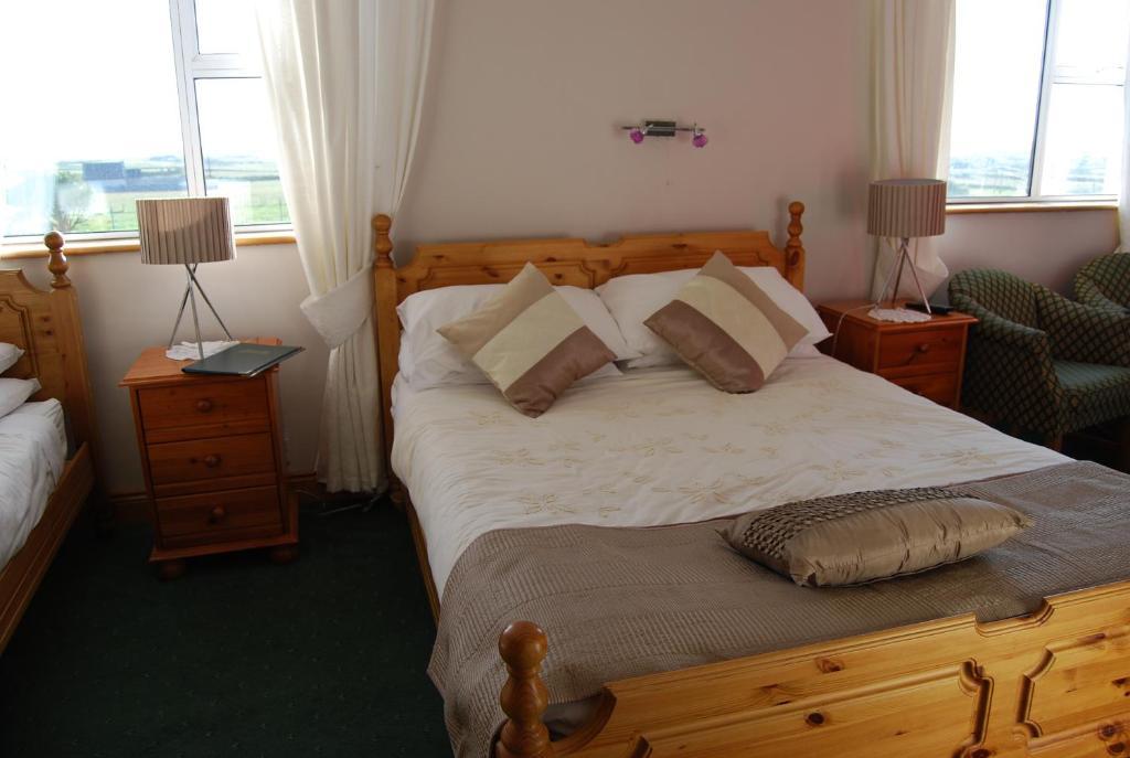 Clonmore Lodge B&B Quilty Phòng bức ảnh