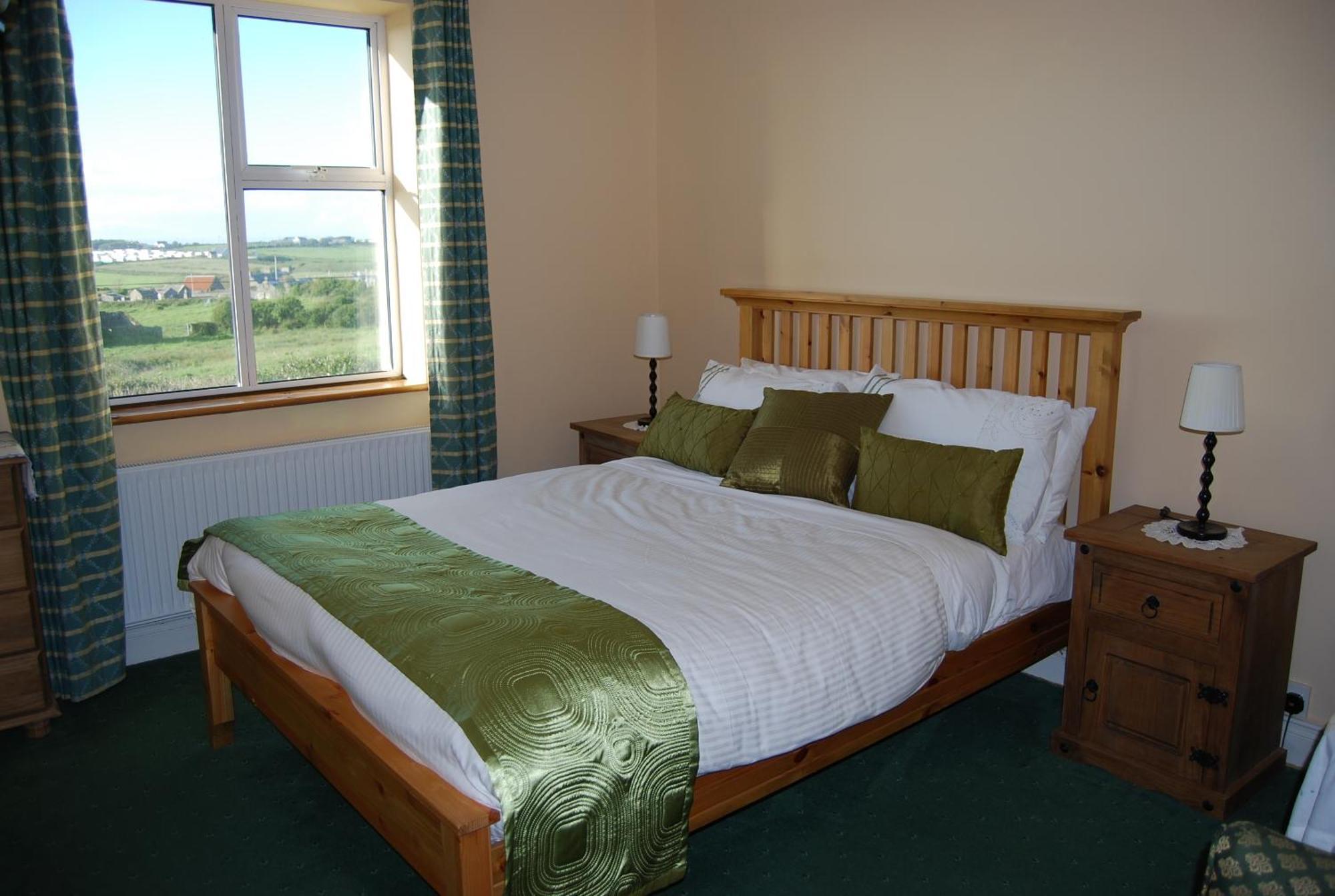 Clonmore Lodge B&B Quilty Ngoại thất bức ảnh